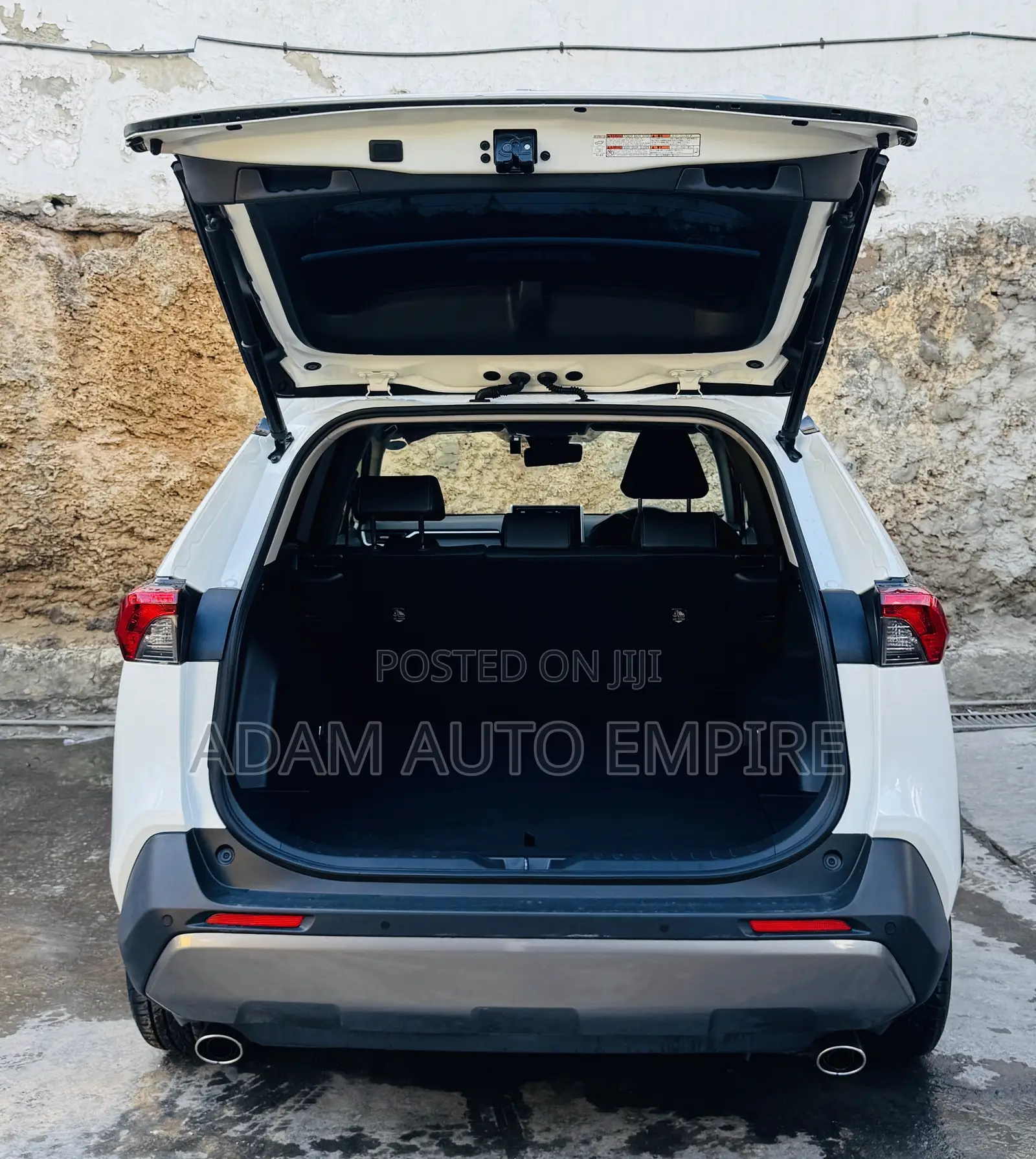 Toyota RAV4 2019 White