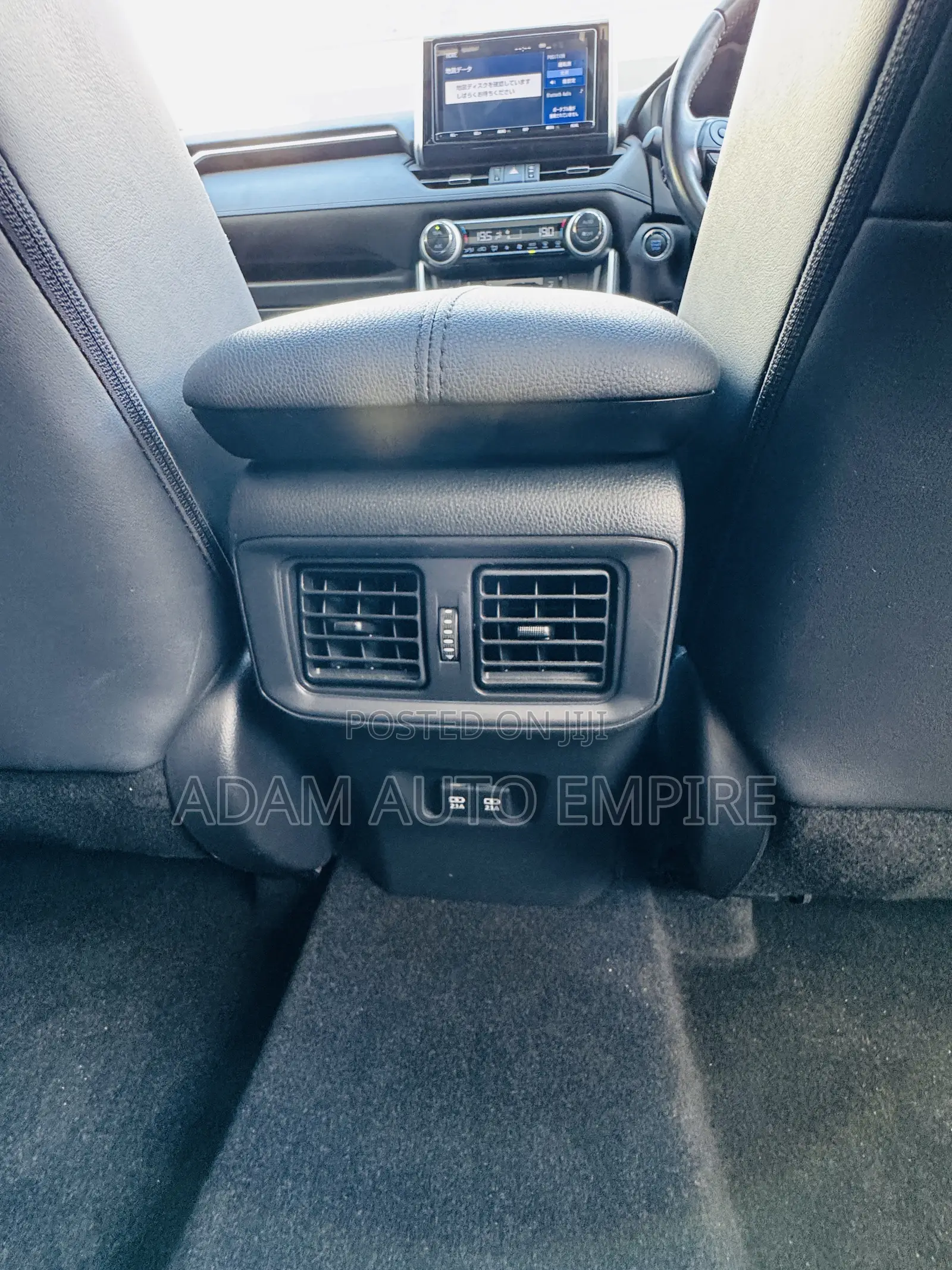 Toyota RAV4 2019 White