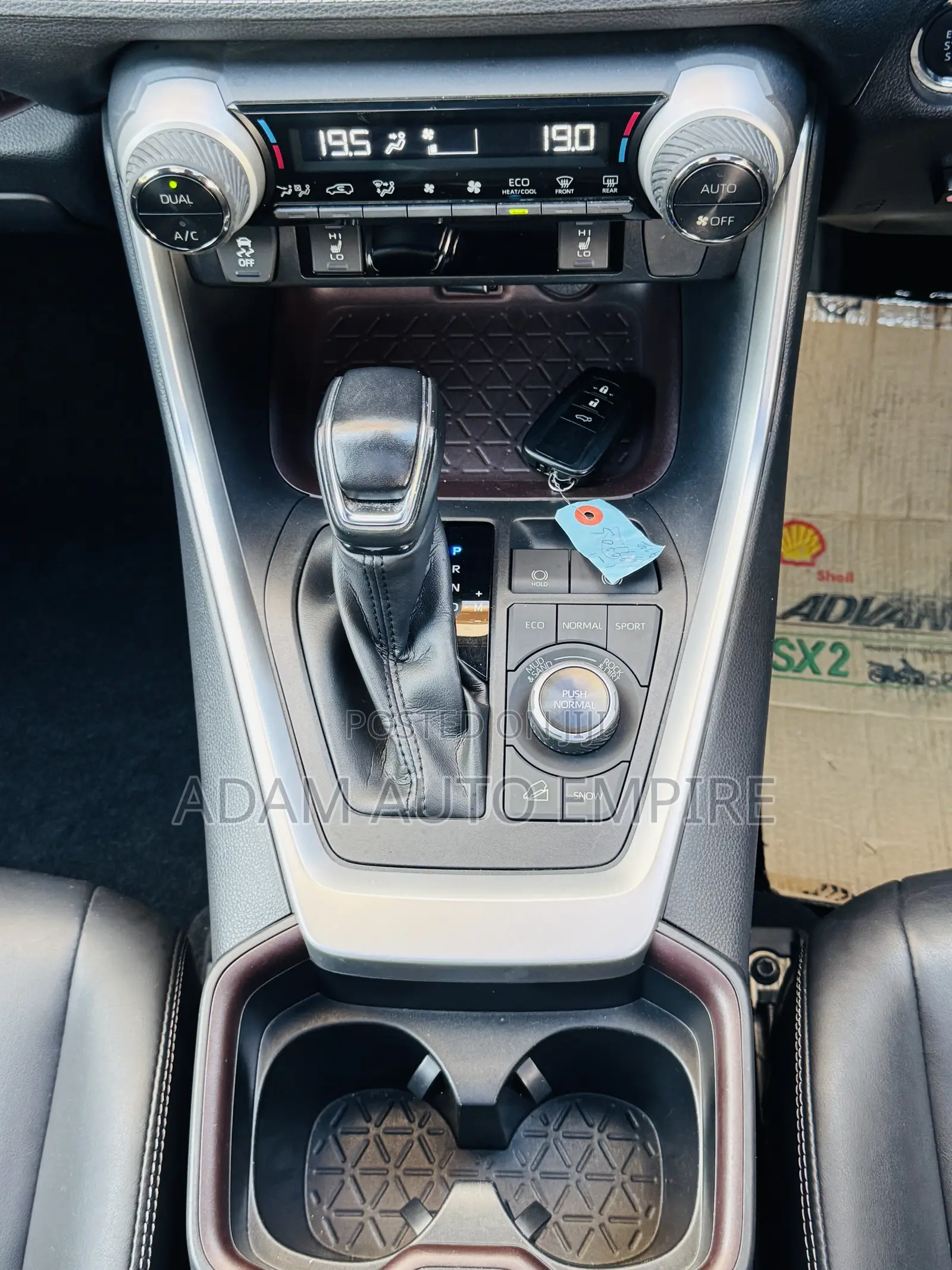Toyota RAV4 2019 White