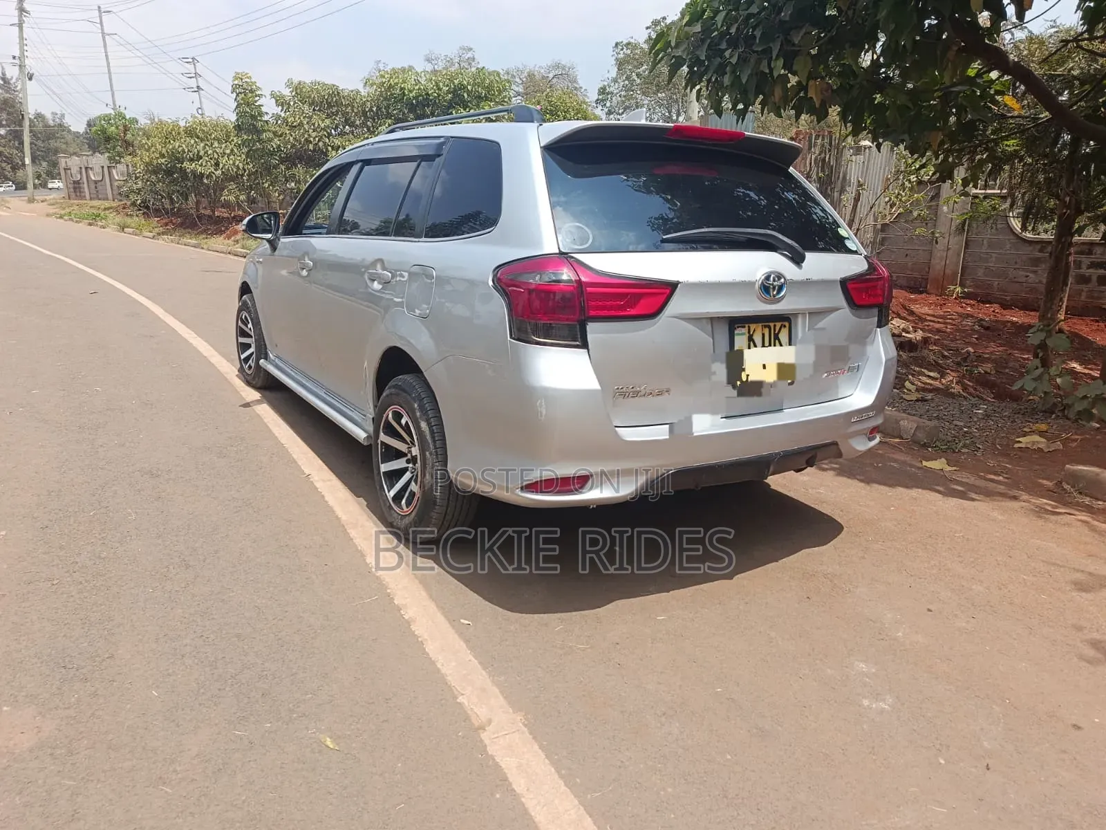 Toyota Corolla Fielder 2015 Silver
