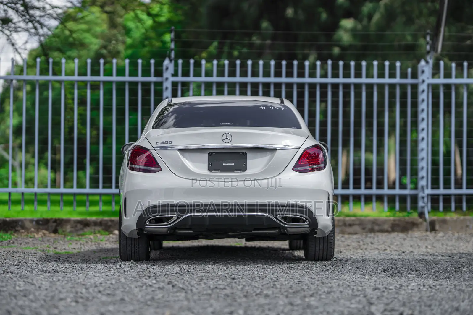 Mercedes-Benz C200 2019 Pearl