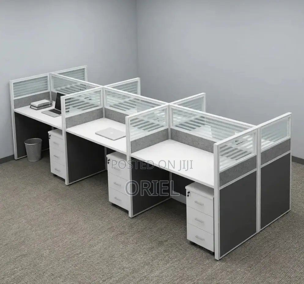 Office Workstation : 6-Person Staff Workstation