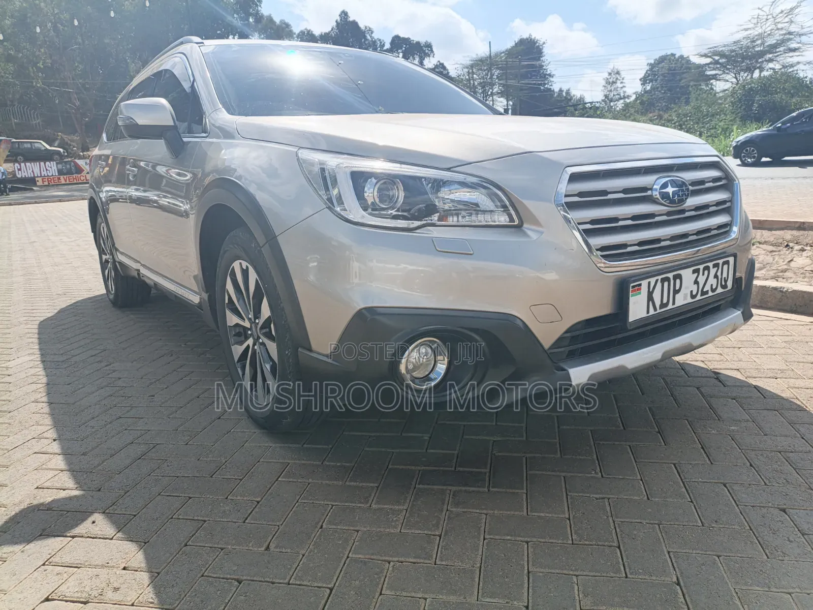 Subaru Outback 2016 Gold