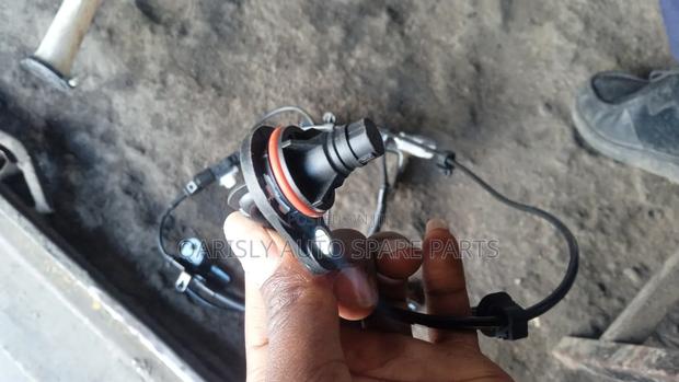 Abs Wheel Sensor Box Hiace 9l - thumbnail 2