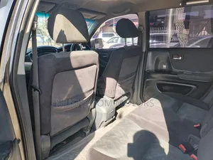 Toyota Kluger 2004 Gold