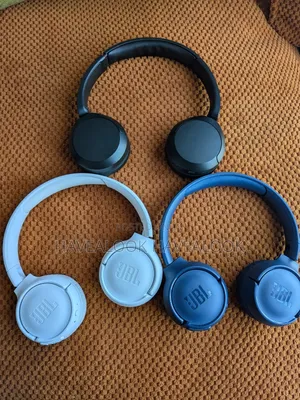 CLEARANCE DEAL – 3 HEADPHONES FOR KSh 6,999