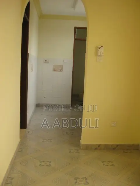 2bdrm Apartment in Ganjoni, Moi Avenue (Msa) for rent