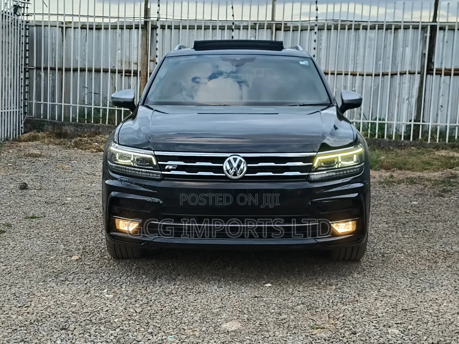 Volkswagen Tiguan 2.0T SEL Premium R-Line AWD 4MOTION 2019 Black