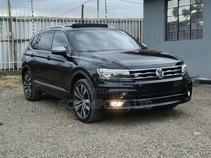 Volkswagen Tiguan 2.0T SEL Premium R-Line AWD 4MOTION 2019 Black