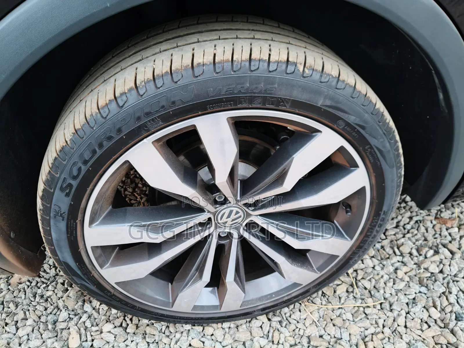 Volkswagen Tiguan 2.0T SEL Premium R-Line AWD 4MOTION 2019 Black