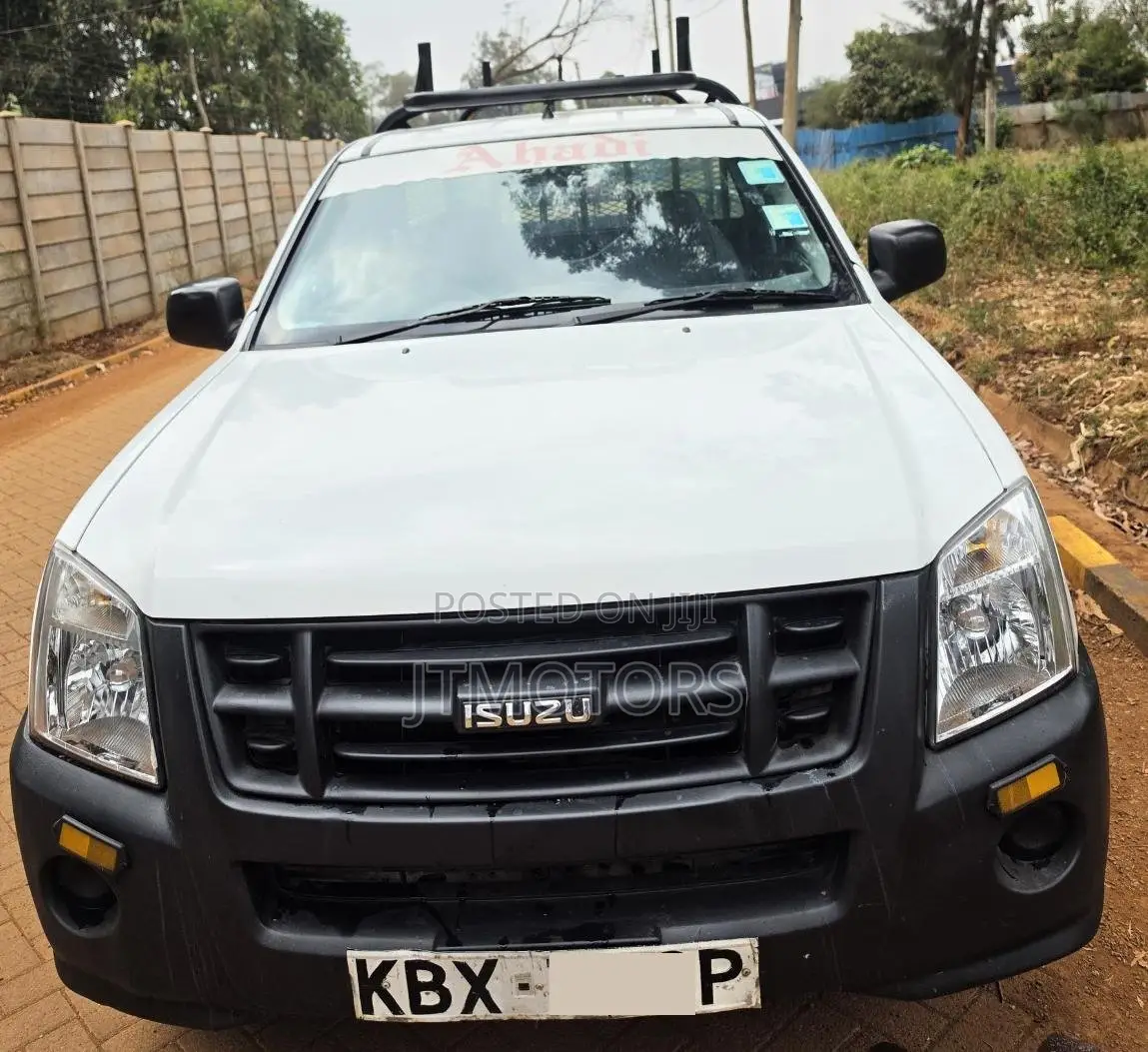 Isuzu D-MAX 2014 White