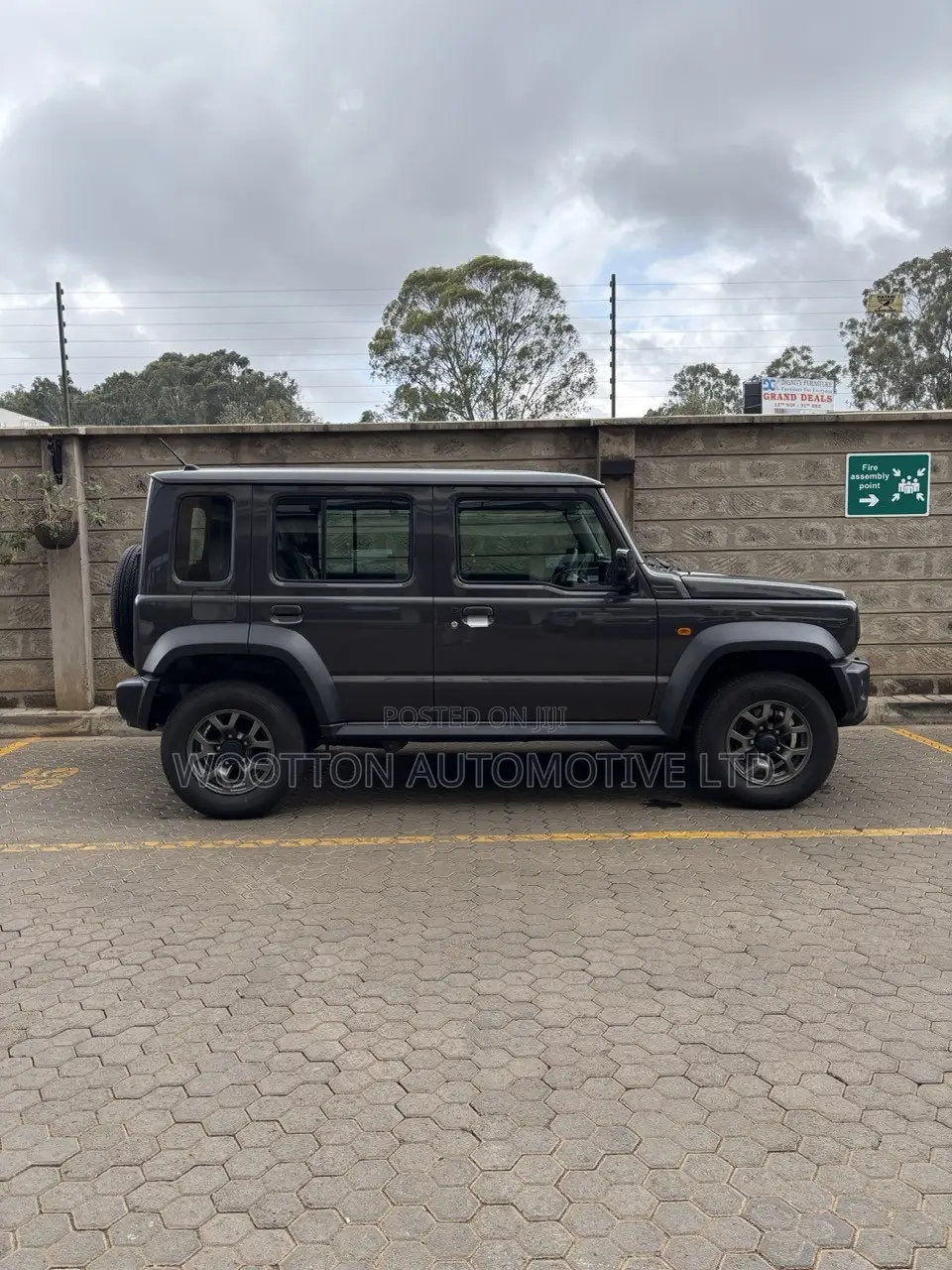 New Suzuki Jimny 2025 Gray