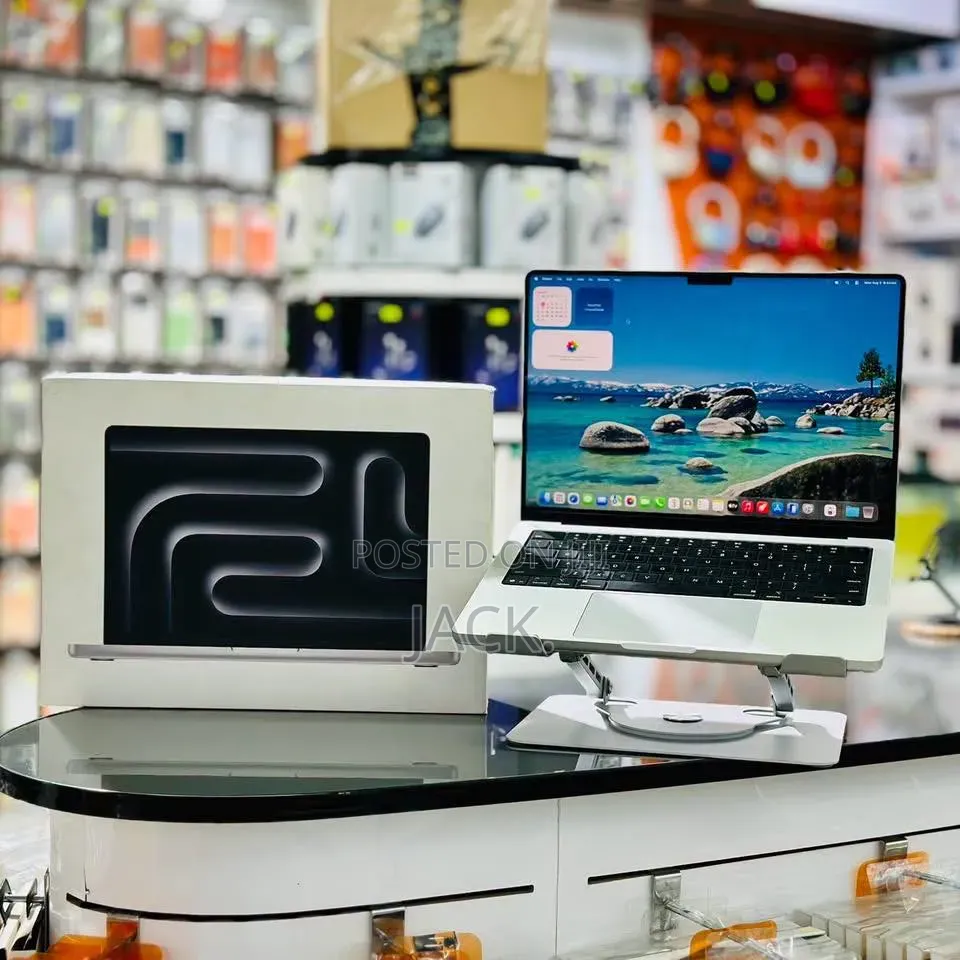 Laptop Apple MacBook Pro 2025 M5 16GB Apple M5 SSD 512GB