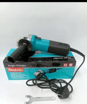 Makita 4.5" Angle Grinder/840 Watts Angle Grinder Makita