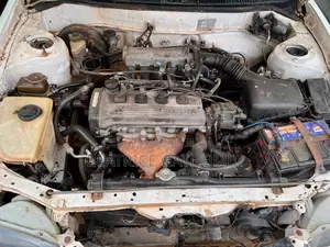 Toyota Corolla Sedan 1995 White