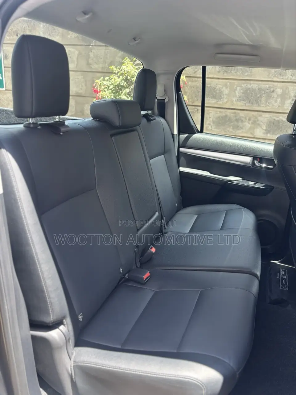 New Toyota Hilux 2024 Gray