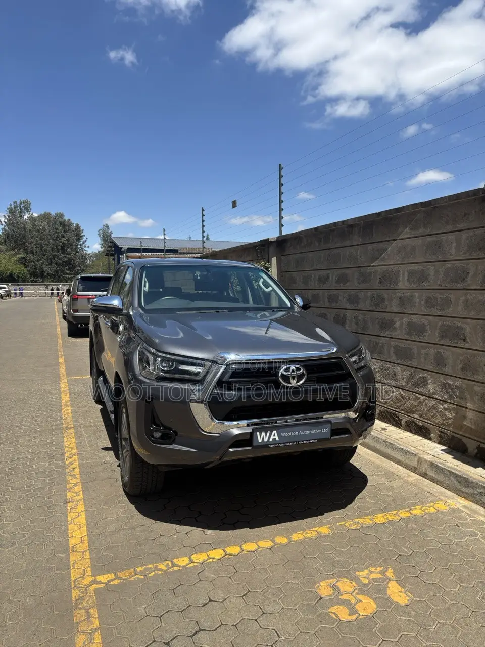New Toyota Hilux 2024 Gray