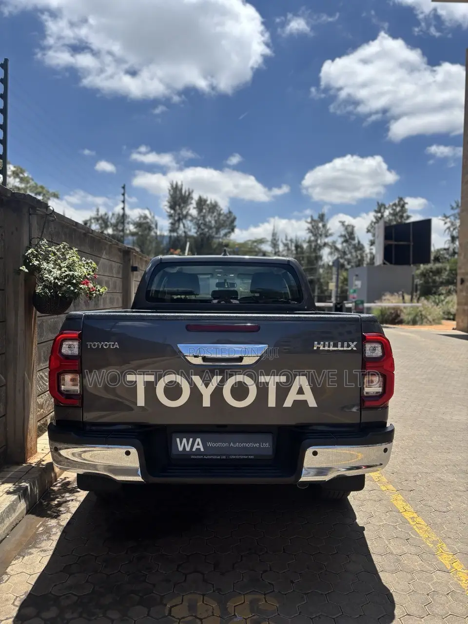 New Toyota Hilux 2024 Gray