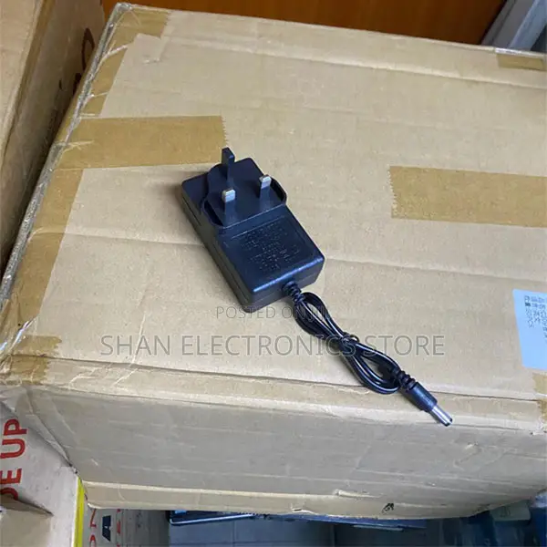 Intelligent Universal Power Adapter Three Pin Plug 21V 1A