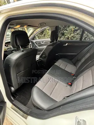 Mercedes-Benz C200 2011 White
