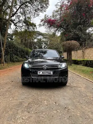 Volkswagen Touareg VR6 Executive 2011 Black