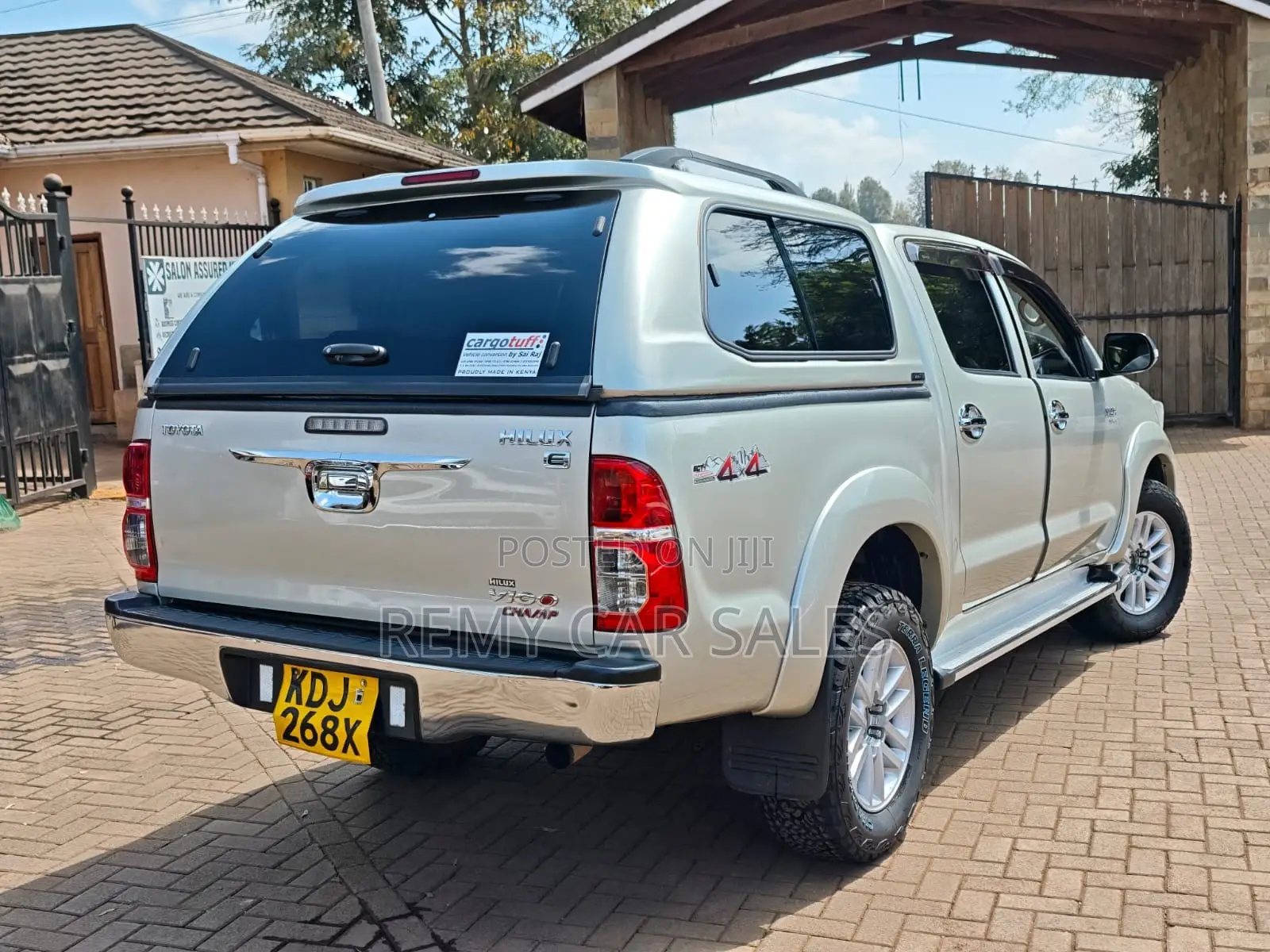 Toyota Hilux 2015 Silver