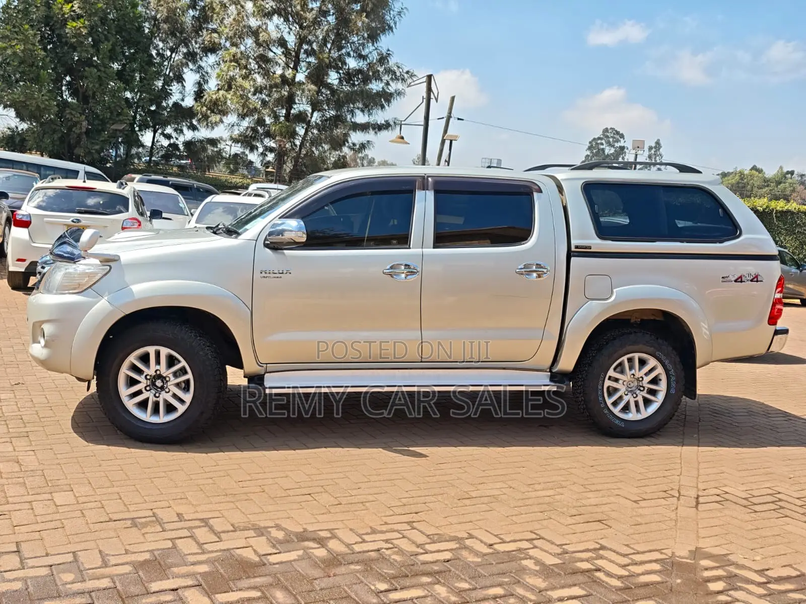 Toyota Hilux 2015 Silver