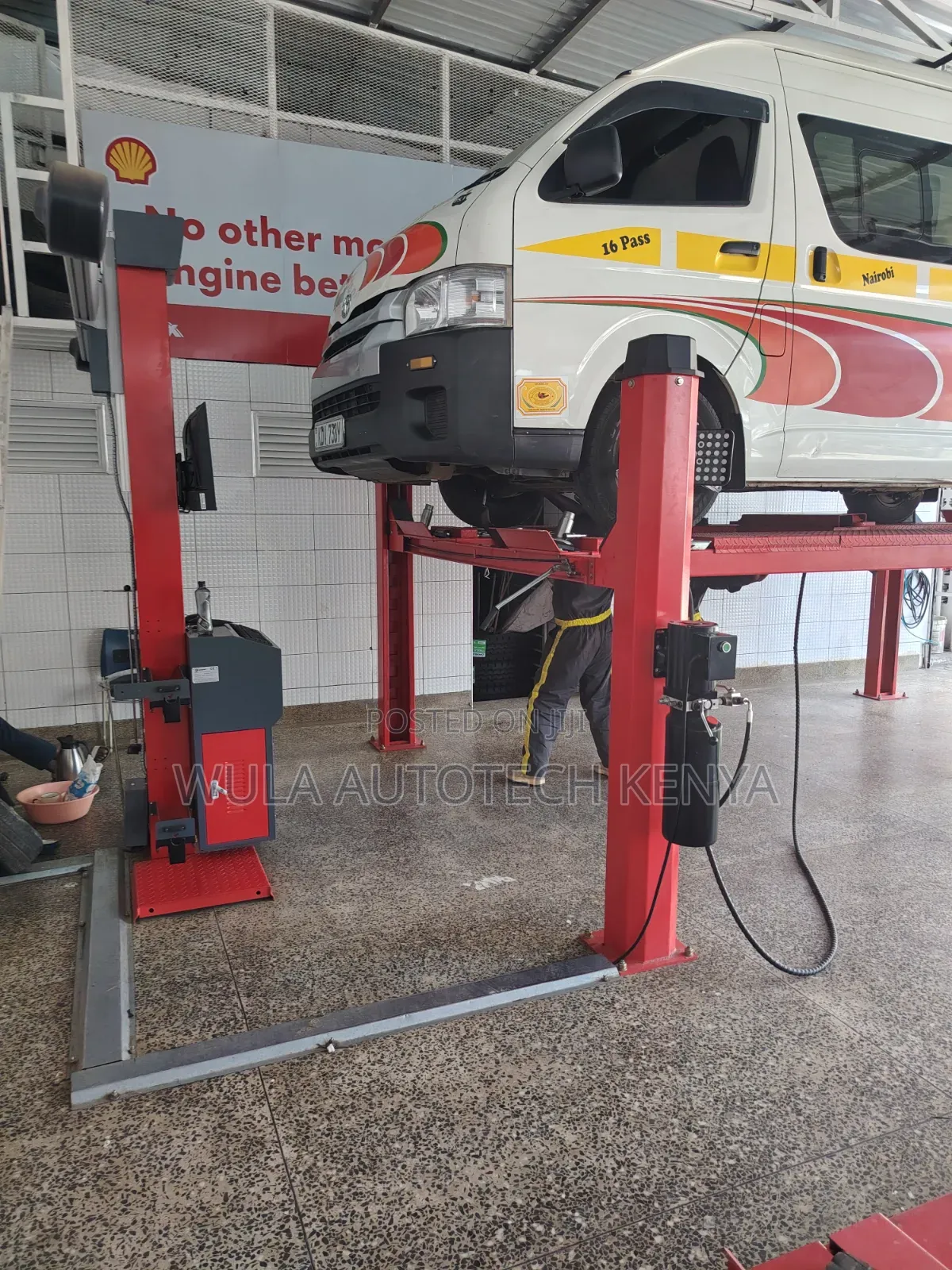 Heavy Duty Vehicle Lifting Machine 4post 4tns Sunshine Italy