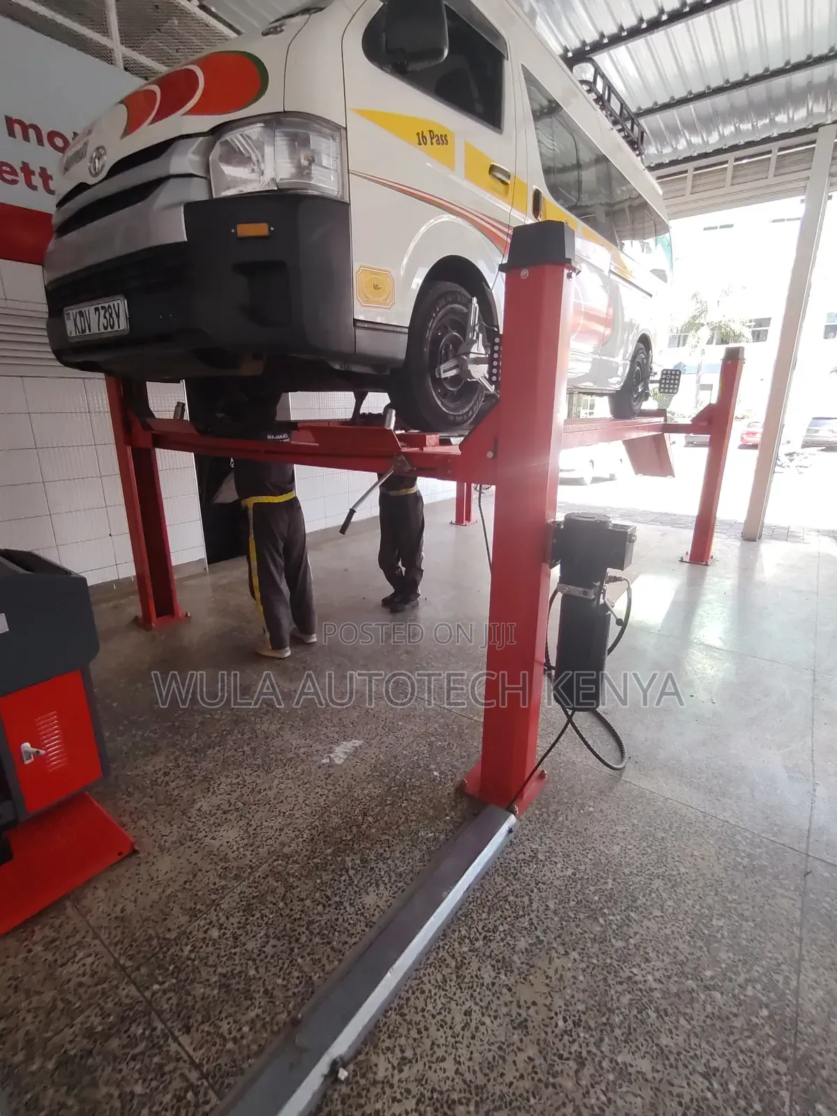 Heavy Duty Vehicle Lifting Machine 4post 4tns Sunshine Italy