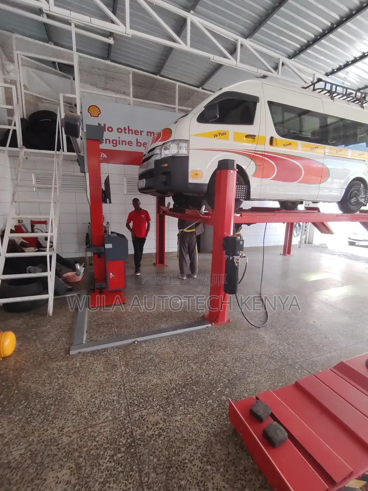 Heavy Duty Vehicle Lifting Machine 4post 4tns Sunshine Italy