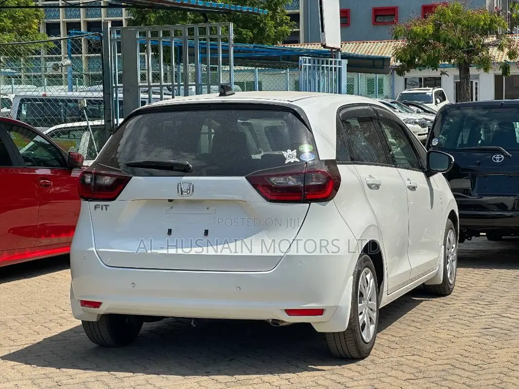 Honda Fit 2020 Pearl