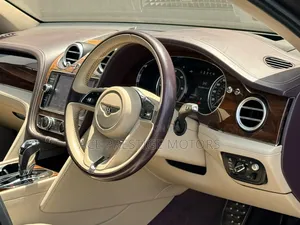 Bentley Bentayga 2018 Gray