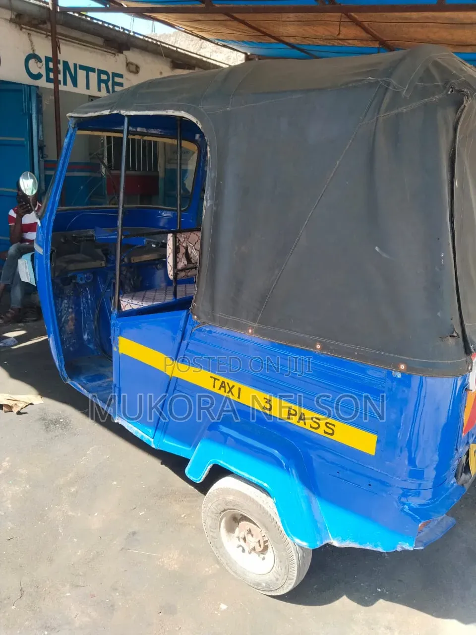 Piaggio 2023 Blue
