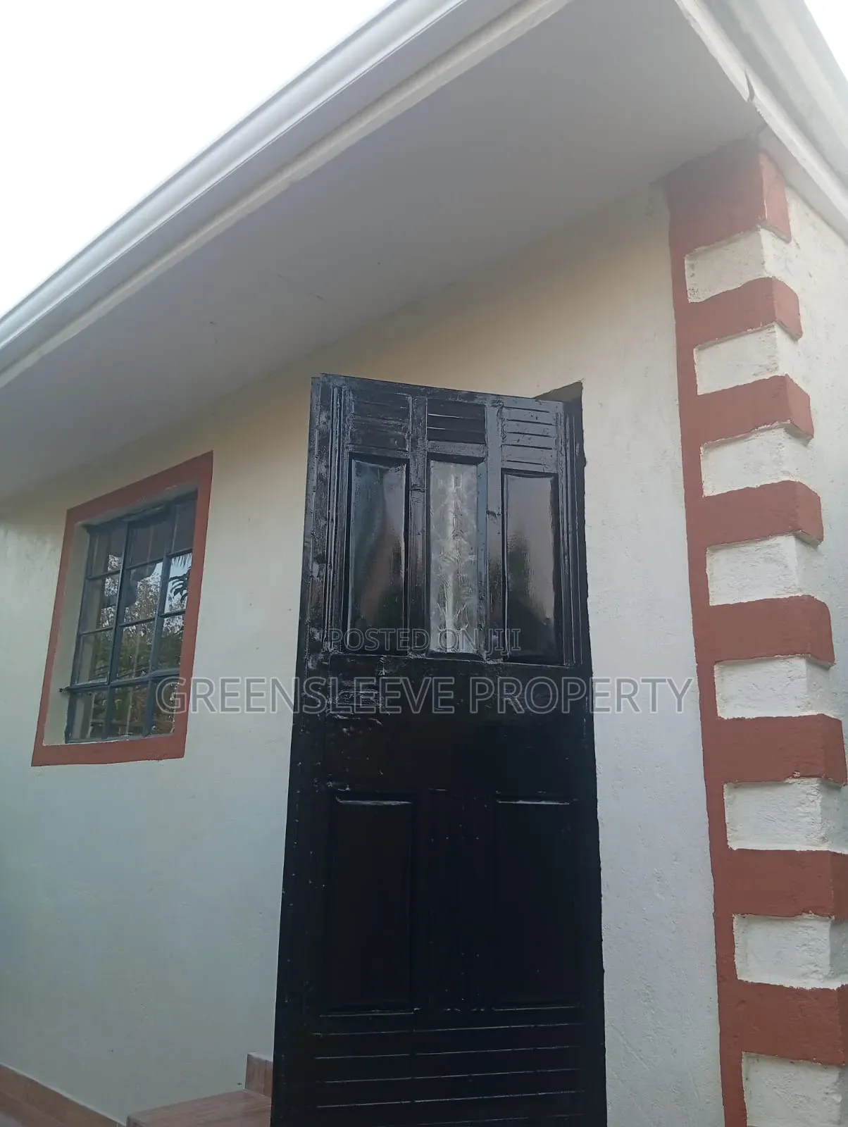 2bdrm Bungalow in Karen for rent