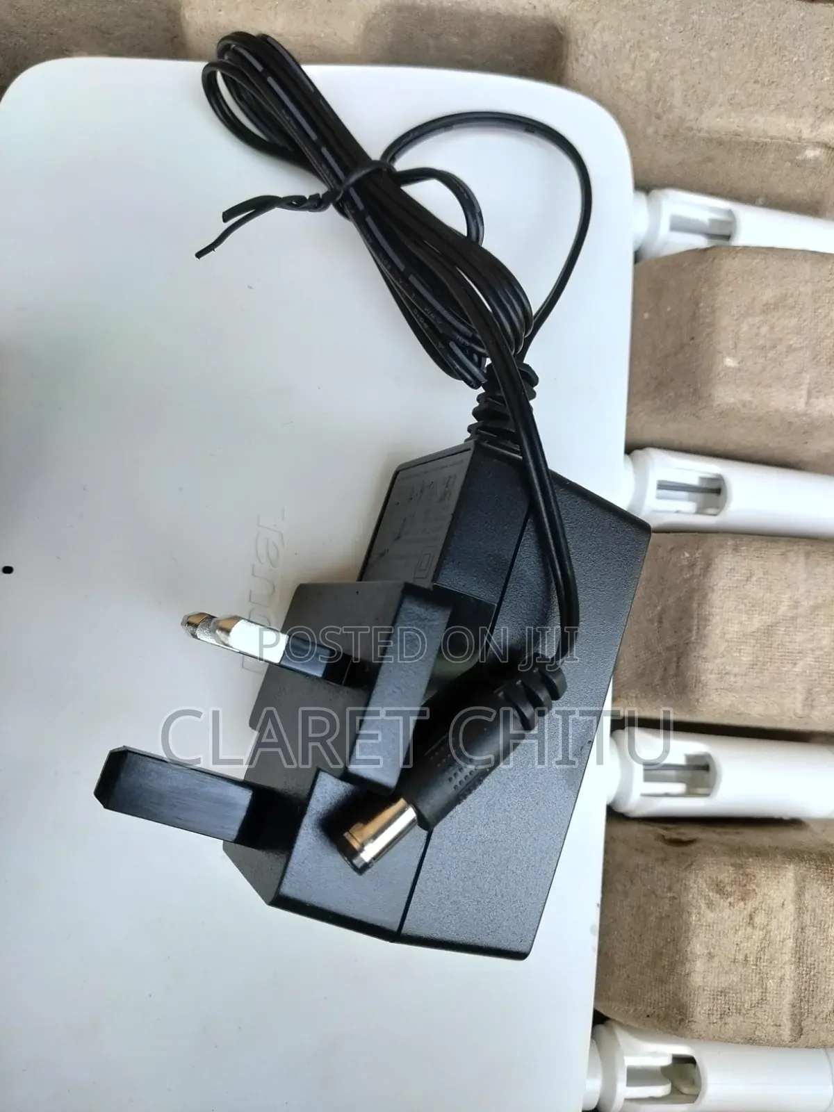 F6 Tenda Home Router