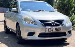 Nissan Tiida 2013 Silver