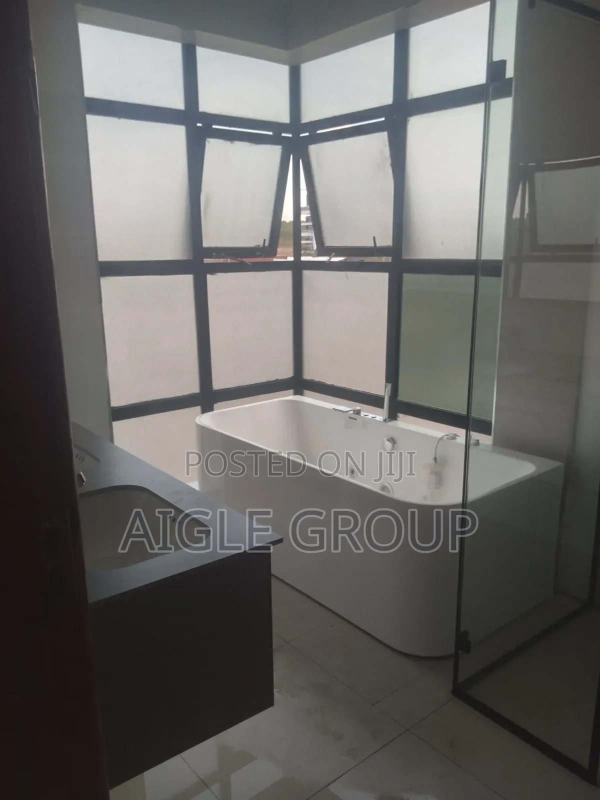 Khamakis 5 Bedroomed Mansion on Sale