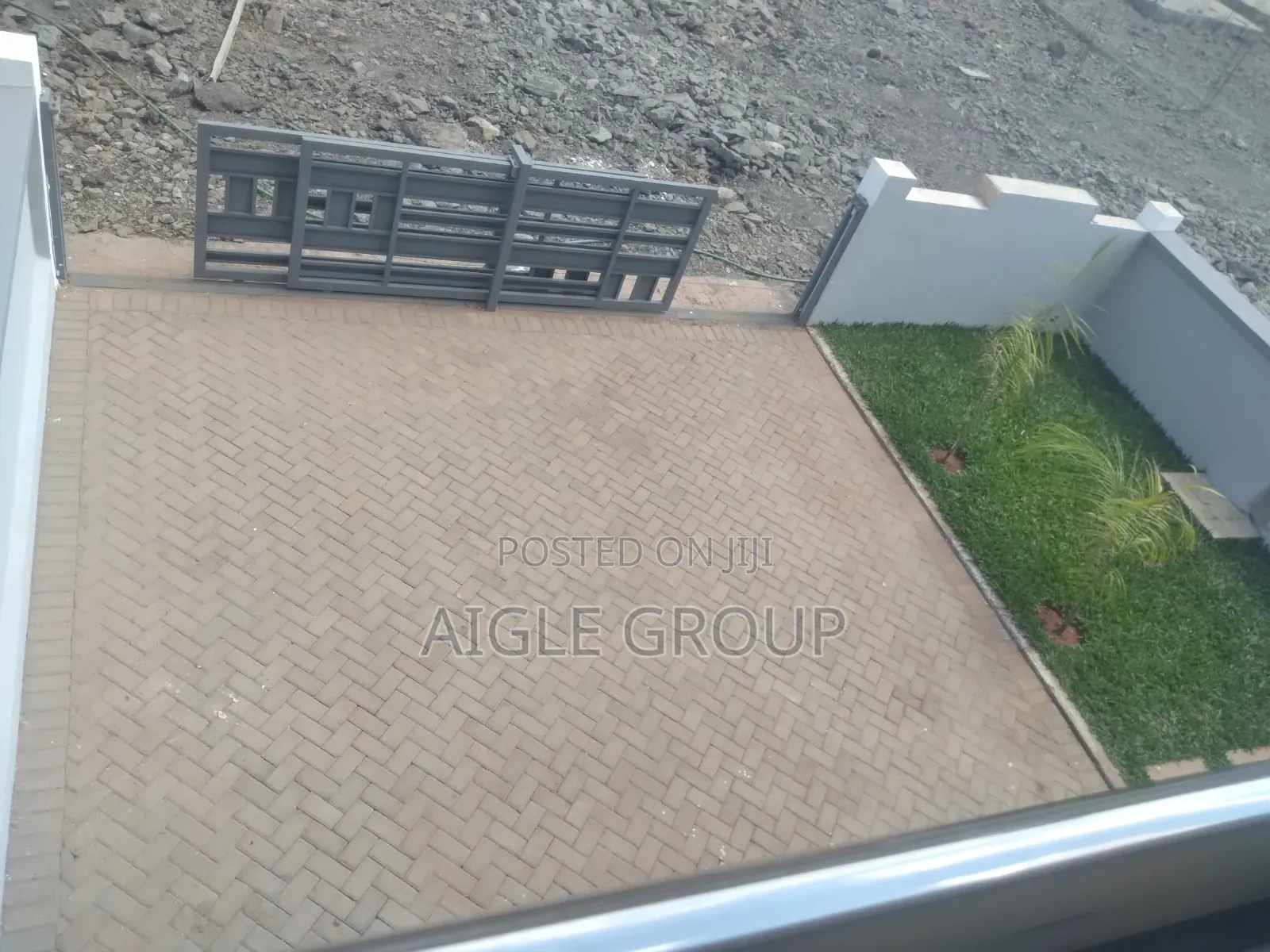 Khamakis 5 Bedroomed Mansion on Sale