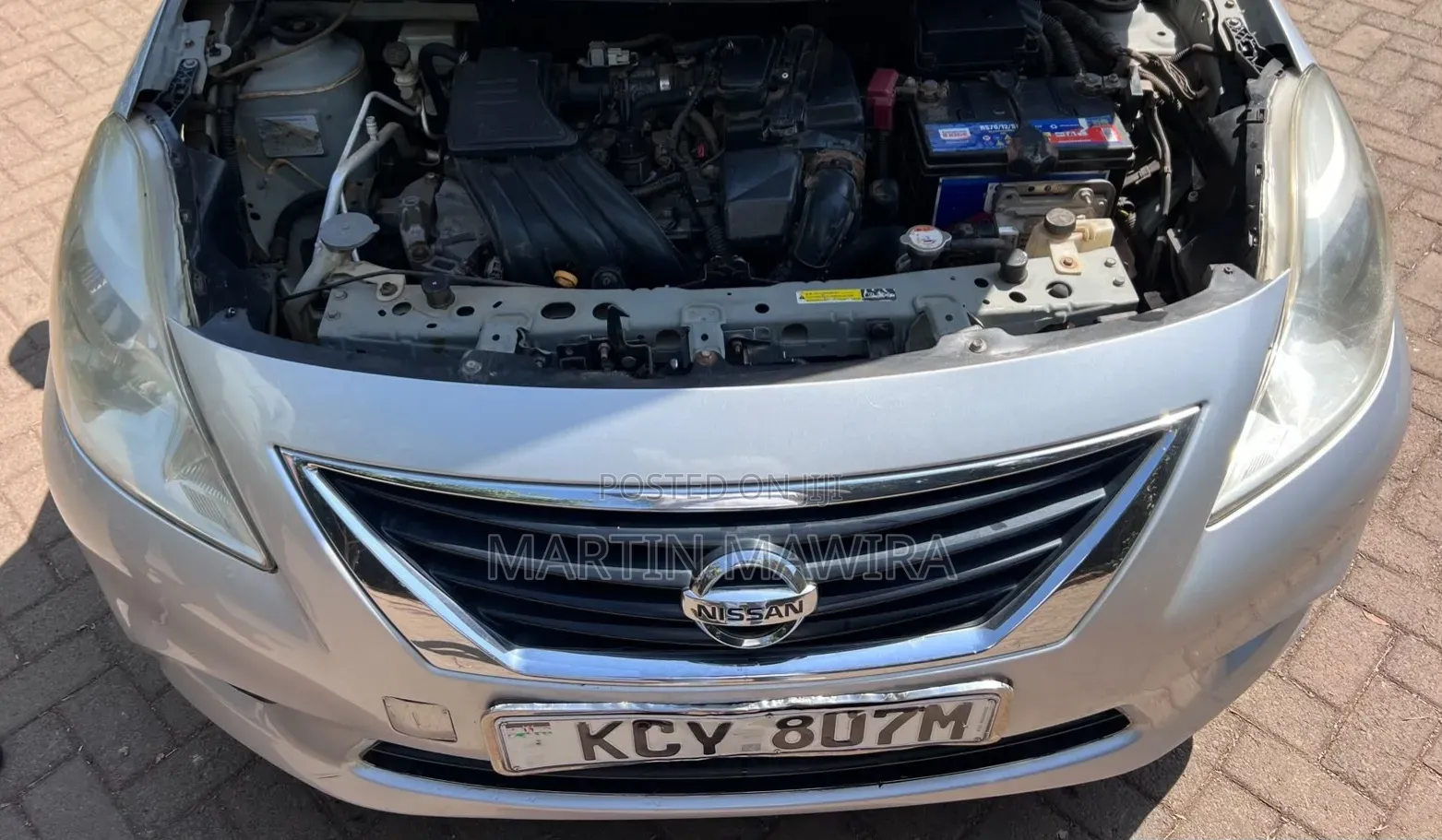 Nissan Tiida 2013 Silver