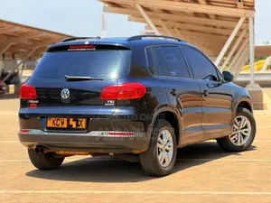 Volkswagen Tiguan 2013 Black