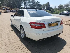 Mercedes-Benz E250 2011 Pearl