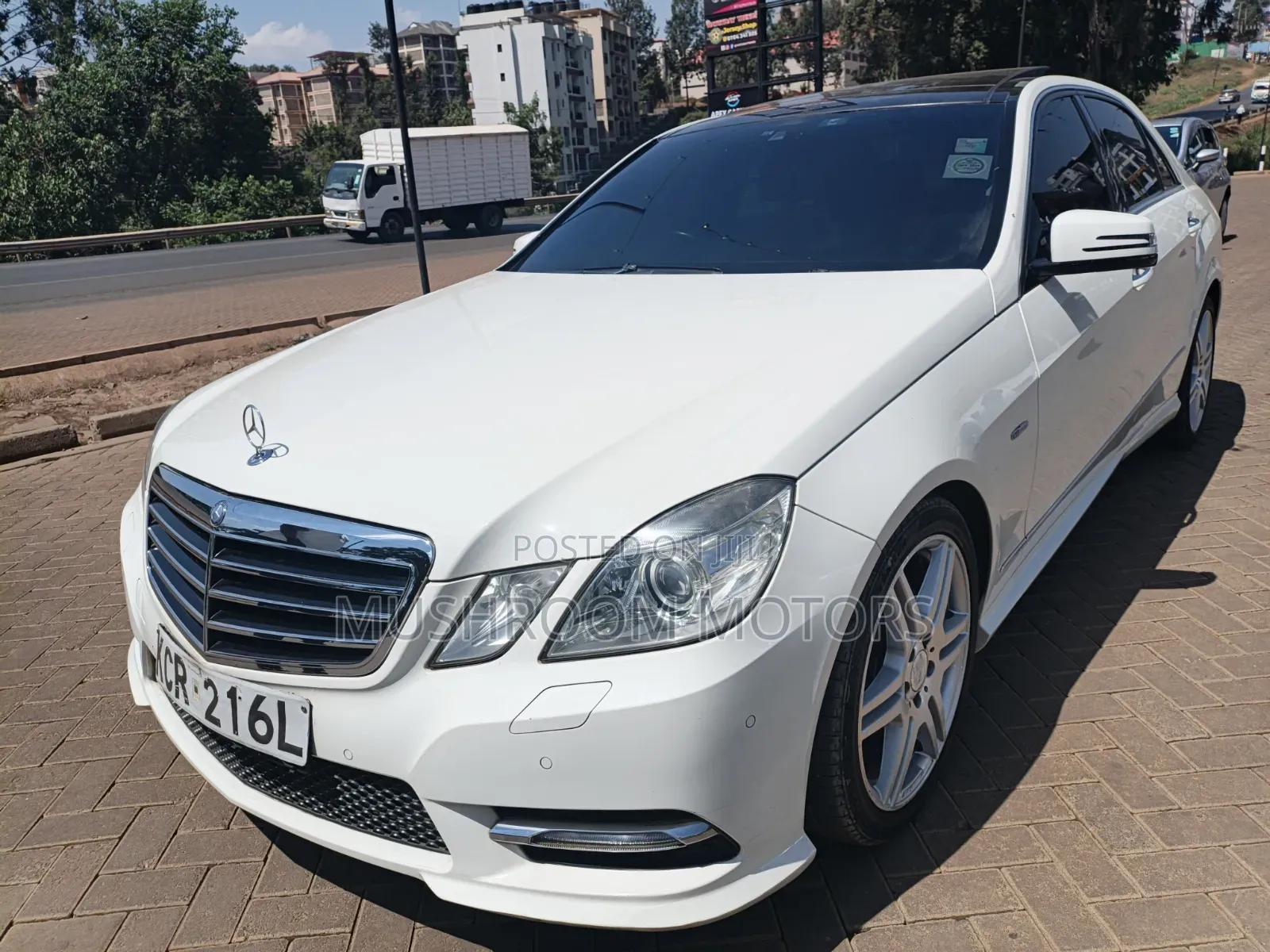 Mercedes-Benz E250 2011 Pearl