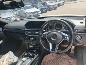 Mercedes-Benz E250 2011 Pearl