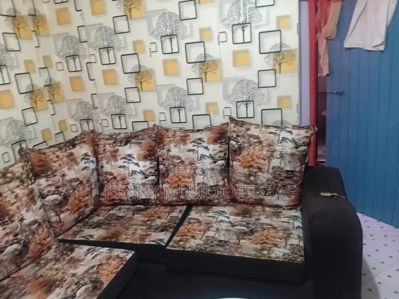 L Shape Seat