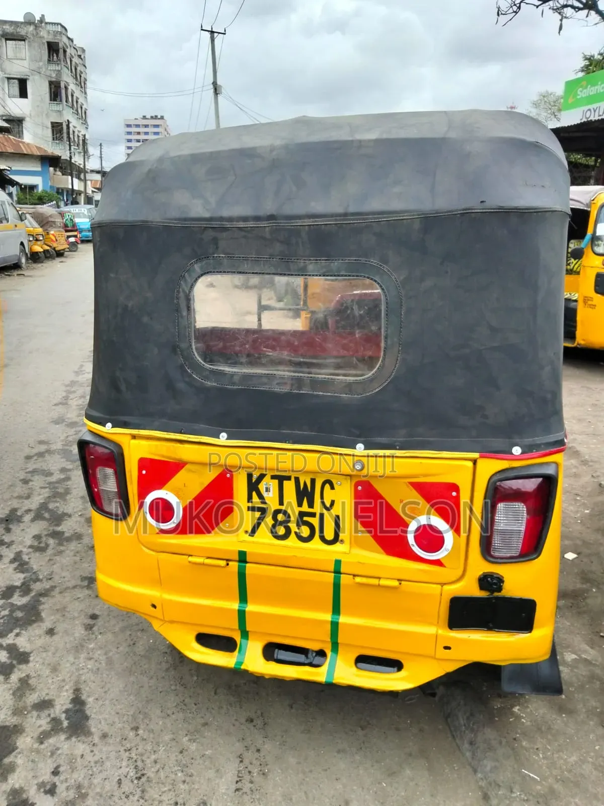 Piaggio 2024 Yellow