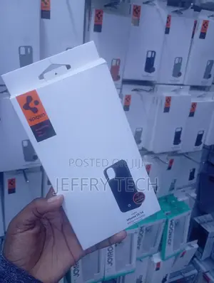 Spigen Enzo Aramid MagFit Case Packaging Box for the iPhone 13/14