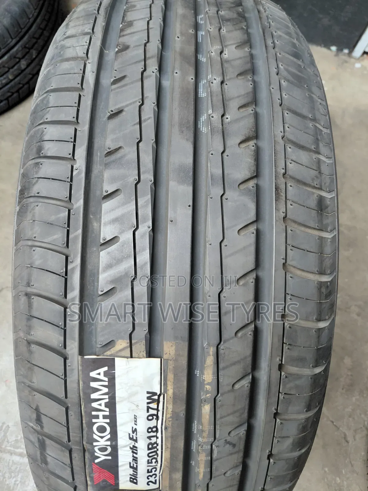 235/50r18 Yokohama -BluEarth