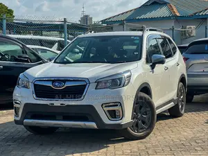 Subaru Forester 2019 Pearl