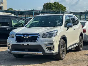 Subaru Forester 2019 Pearl