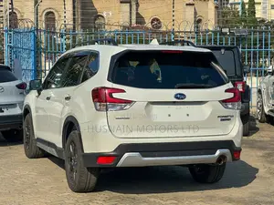 Subaru Forester 2019 Pearl